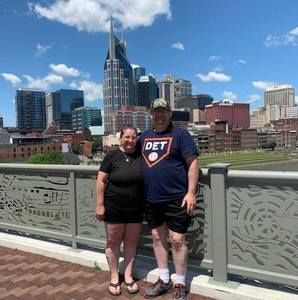 Meet your Posher, Troy